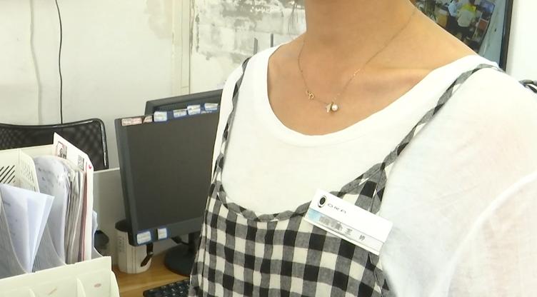 DƬ